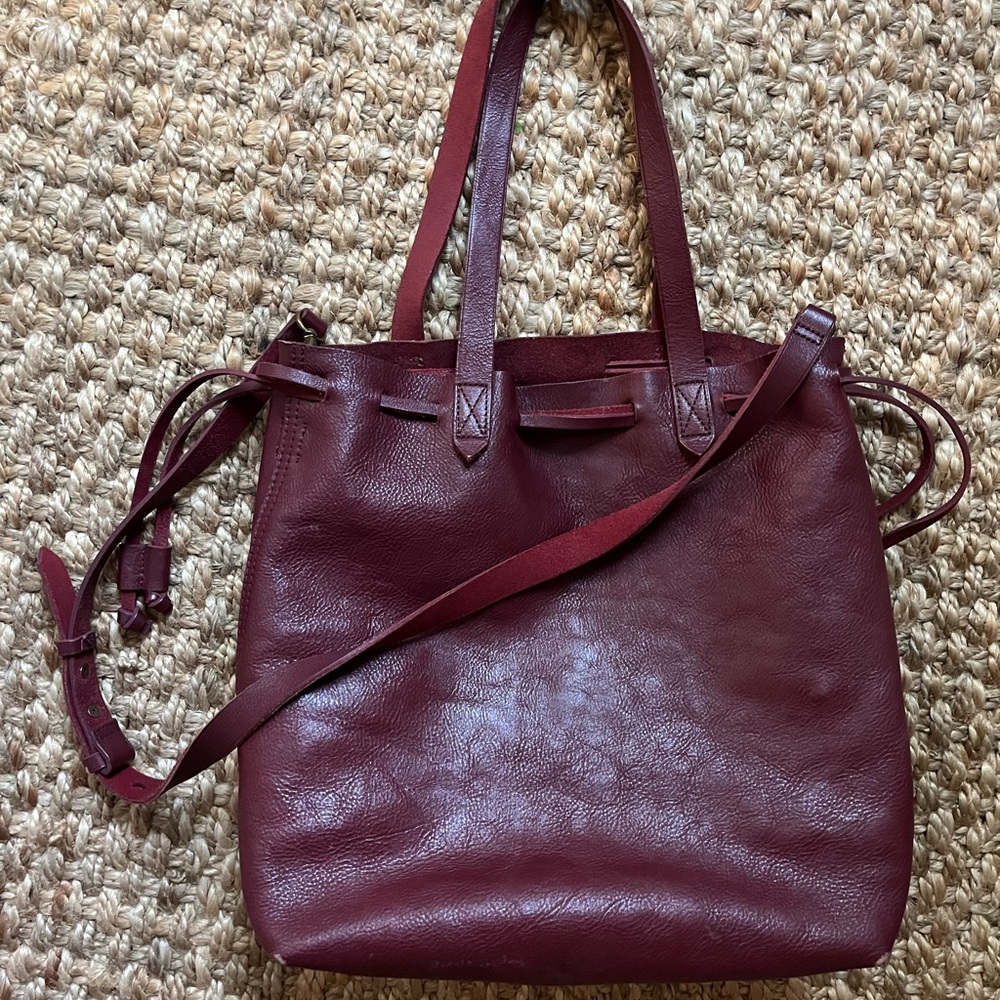Madewell Drawstring Transit Tote in Cabernet Leather